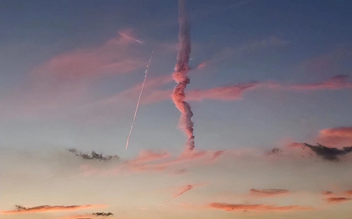 (影) 上海、濟南同日都出現不明飛行物 ?  專家 : 4年來首次見到! 