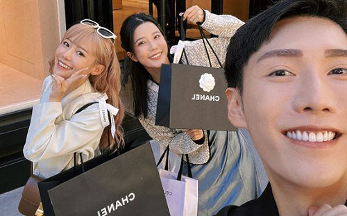 酪梨女孩巴黎狂買精品「塞爆後座」！小吳上車嚇傻：難怪要9人座