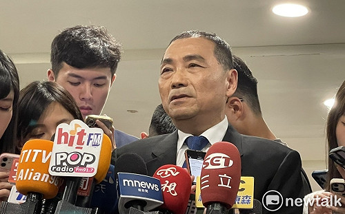 柯文哲酸常忘記他的存在 侯友宜笑：提到我啦 不是嗎？