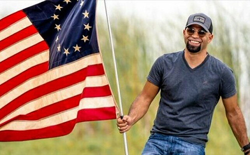 國會山莊暴動最重刑責! 大川粉 右翼「驕傲男孩」領袖面臨22徒刑