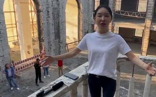 (影)為侵略贊歌！中國歌劇演員在馬立波唱蘇聯名曲 烏克蘭要求解釋