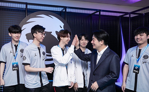 為電競選手加油 賴清德擘劃產業發展藍圖