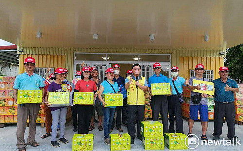 陳昆和媒合企業認購麻豆文旦  柚果合作社農民大讚「及時雨」