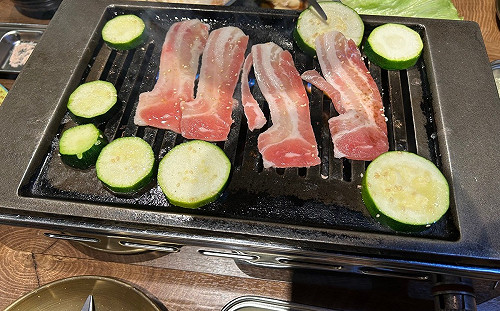 中秋後恐得2腸胃疾病！營養師曝常見症狀：烤肉注意衛生