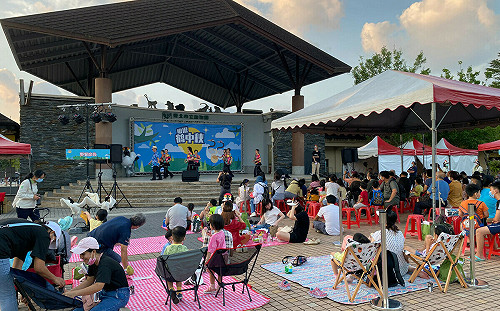 北市動物園9/23夜間開放！大門廣場設野餐區  提前過中秋