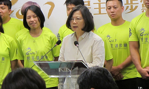 前瞻計畫重要性  蔡英文：縣市長要站出來說明