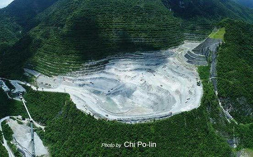 齊柏林：亞泥挖的比5年前深 林淑芬籲：撤銷展延權