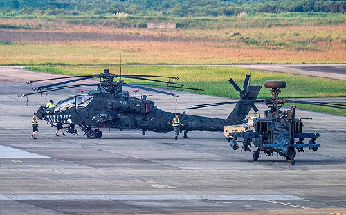 阿帕契｢虎斑鯊魚尖牙｣塗裝不准展掀反彈！邱國正核定修正如期展出