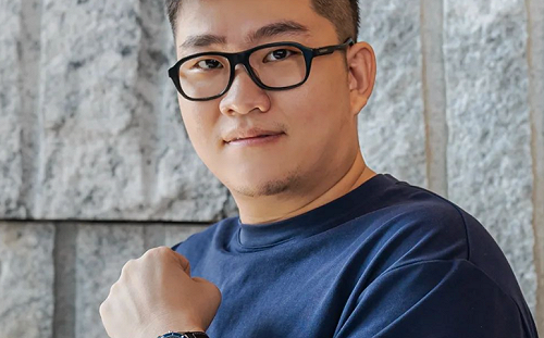 Joeman開箱iPhone15「衝發燒第一」！吐真實心境嘆：YT流量大通縮時代來臨