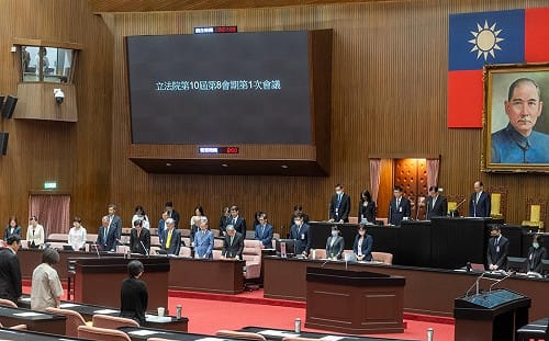 屏東工廠火警4死百餘人受傷 立法院默哀一分鐘致意 