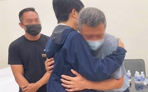 親向殉職高雄消防員家屬致哀   陳其邁：爭取最高從優撫恤