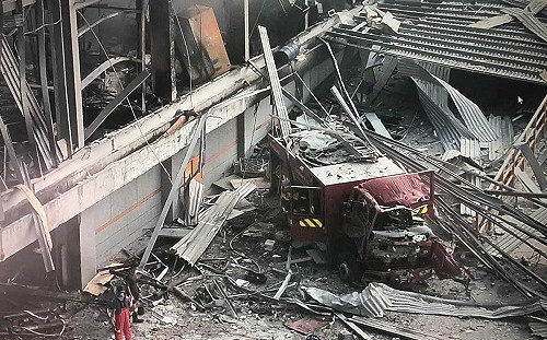 明揚惡火4消防員殉職！小隊長痛哭自責「整個小隊只有我活下來」