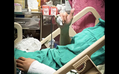 「命令你快康復」！明揚重傷勇消妻深情喊話