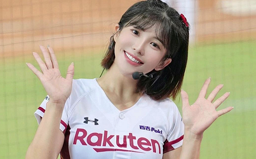 壯壯高爾夫揮桿「裙襬起飛」險走光！網暴動：什麼仙女姿勢