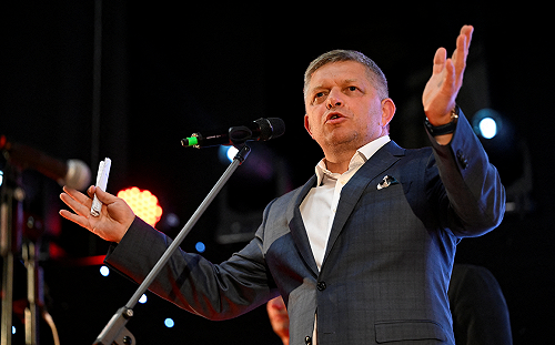 親俄反烏克蘭心懷「大斯拉夫主義」斯洛伐克總理費科遇刺中多槍命危