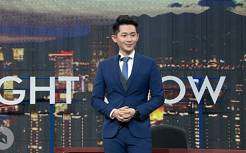 夜夜秀回來了！博恩「隔岸觀火」網笑虧：最後還是你要道歉