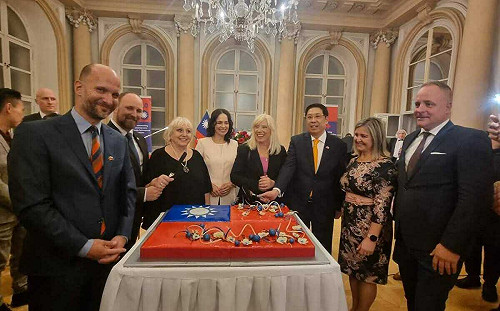 斯洛伐克雙十國慶酒會   國會副議長、前總理出席支持台灣