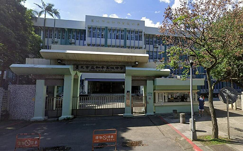 播中國閱兵還嗆聲  和平高中學生：老師沒一句道歉！曝兒子在美國 她批統戰內應