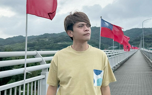 蔡阿嘎歡慶國慶日突提醒「殘酷事實」！網秒崩潰：不想面對