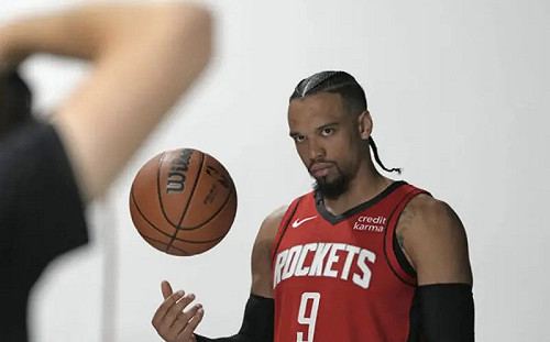 (影)火箭Brooks「偷桃」Theis遭驅逐出場