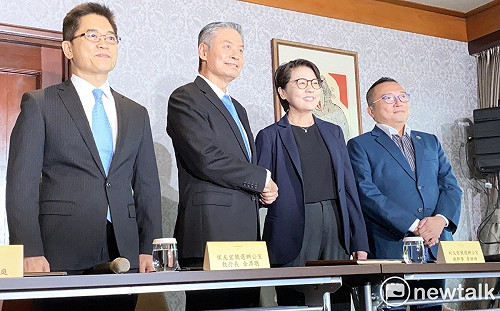 金溥聰質疑她代表誰？黃珊珊嘆失望、再嗆民主初選不可行 