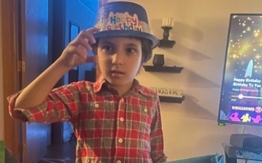 刀還留在腹中! 美6歲男童被刺26刀 母親也被砍 芝加哥「小巴勒斯坦」發生仇恨慘案