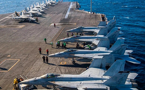 美駐中東基地連13遇襲24傷 艾森豪號航母戰鬥群急轉彎 「貼身」警告伊朗