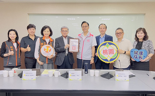 資助桃園學子安心就學 張善政讚陽光關懷協會：讓需要幫助的學生得到支持 