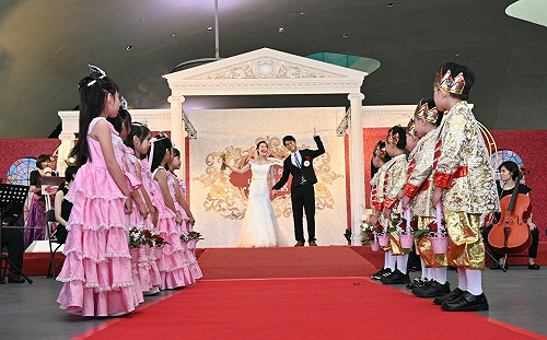 中鋼集團67對新人有囍   衛武營啟動浪漫婚禮