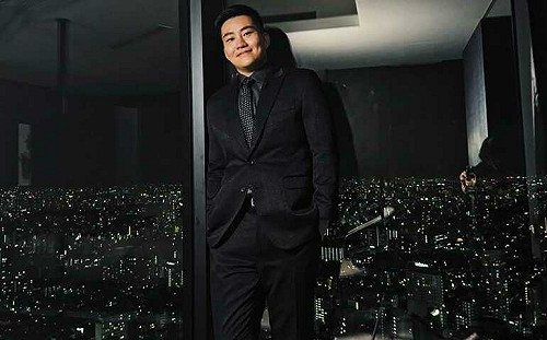 算命師說「10月會邂逅大姐姐」！Joeman深夜急出門：來吧愛情