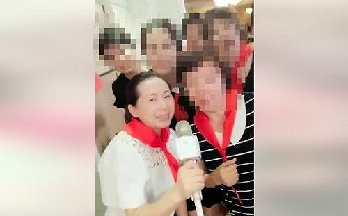 徐春鶯扮紅衛兵「歌頌毛澤東」綠委：柯文哲也是毛粉難怪情義相挺