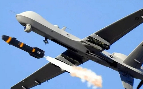 約好一起「自衛打擊」? 美、以同時空襲敘利亞 胡塞擊落「死神」無人機