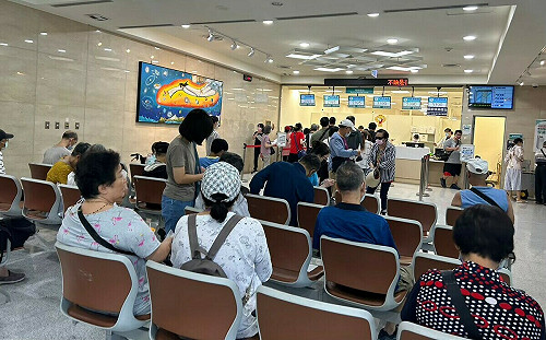 就醫10大困擾曝光！「開錯刀」僅排第七，第一名竟是「等太久」