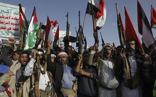 外媒剛爆胡塞叛軍放行中俄船隻 今中國「黃埔號」就遭飛彈擊中