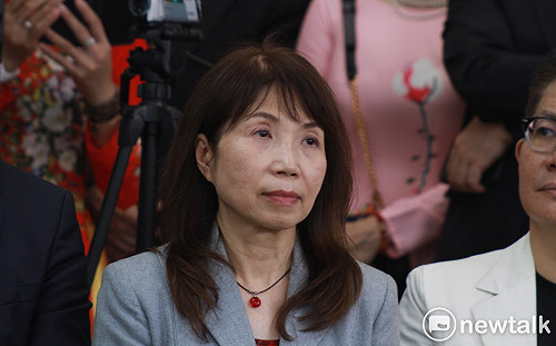 綠營質疑民眾黨當小藍 教學何謂「團進團出」？陳昭姿給出看法