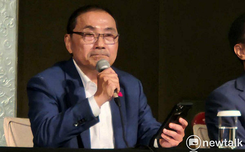 翻臉前奏！沒有所謂讓6％ 侯友宜當面嗆柯：不接受這種人格侮辱