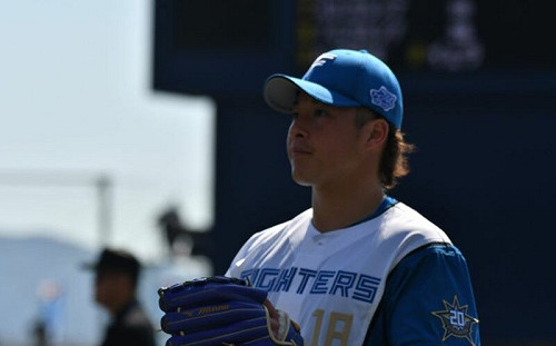 火腿交易第一指名吉田輝星！