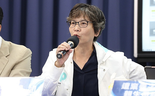 轟李文宗像渣男、批黃珊珊｢懂得閃躲法律｣蔡壁如：公文都沒她名字