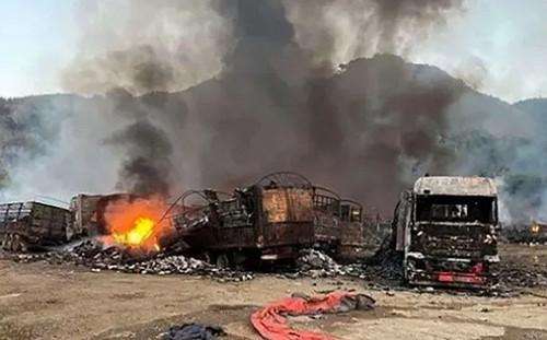 連中國車隊都敢炸! 上百輛車遭焚 解放軍怒了 立即在緬北大規模「實彈演習」