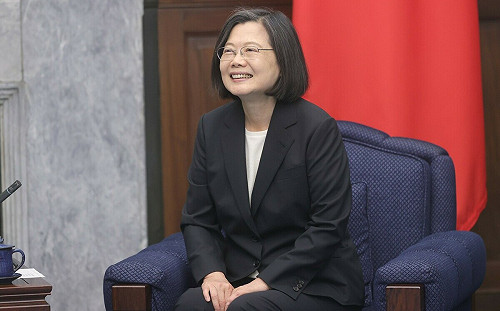 台股為何能超越港股？「黑熊學院」列台股歷年指數曝原因