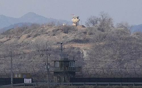 越界！多名北韓士兵闖軍事分界線 韓軍鳴槍驅離