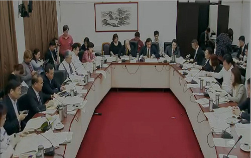 年改砍雙薪肥貓　再任薪逾基本工資停領月退