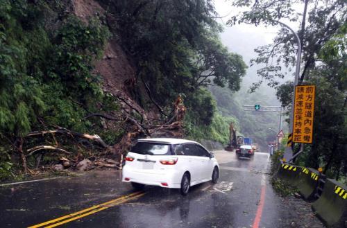 快訊》雨量逾240毫米 阿里山宣布休園