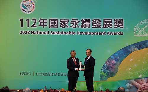 落實永續發展再創佳績 中市環保局獲行政院國家永續發展獎