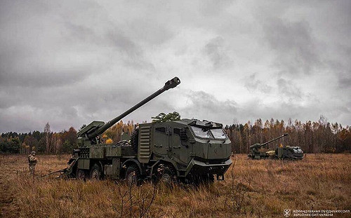 澤連斯基宣布烏克蘭國造2S22自行榴彈砲量產每月6門 但砲彈問題恐無解 