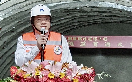 國家生技園區聯外隧道貫通 林右昌：力拚114年底完工