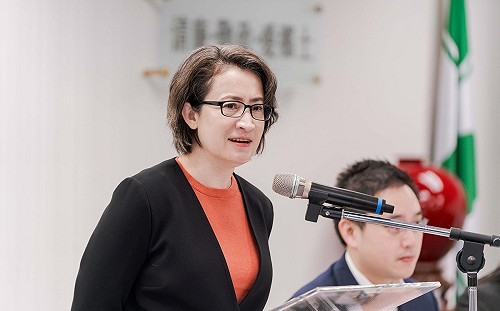 與曹興誠對談駐美工作 蕭美琴認「幽默感」替外交工作畫龍點睛