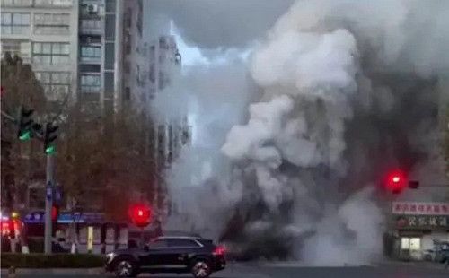 江蘇連雲港管道炸裂 民眾查詢便民熱線竟回：「屬於隱私不能透露」