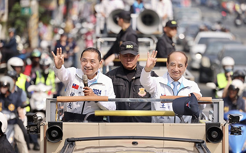侯康展開南北聯合車掃   王金平合體侯友宜：從南部開始贏回台灣！ 