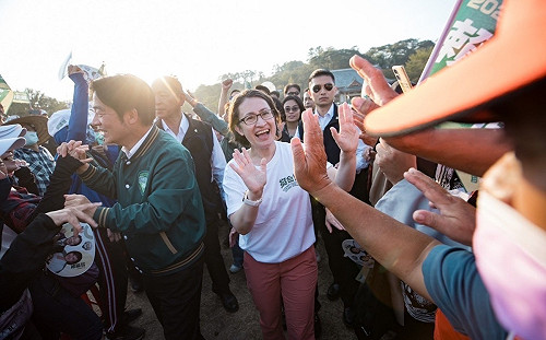 蕭美琴曾提到參選壓力大恐不舒服 賴清德：我是醫生會幫忙解決